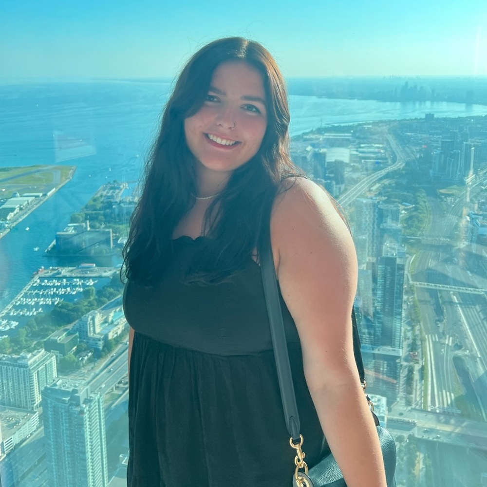 Meet your Posher, Cara!